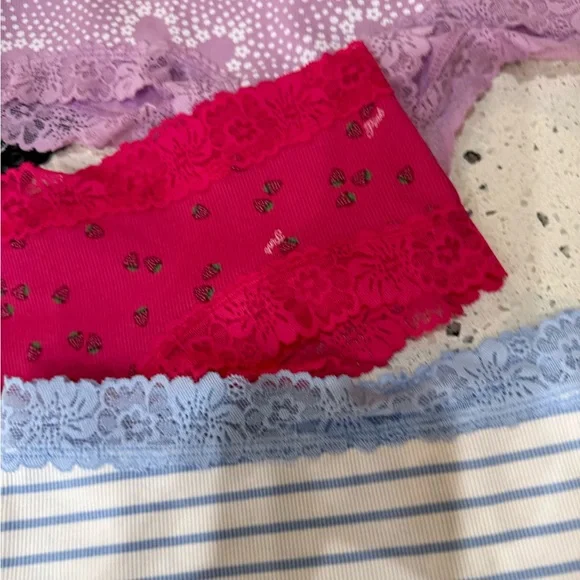 New women’s Sz M, L Lace Trim Cotton Panties Bundle - Picture 5 of 8